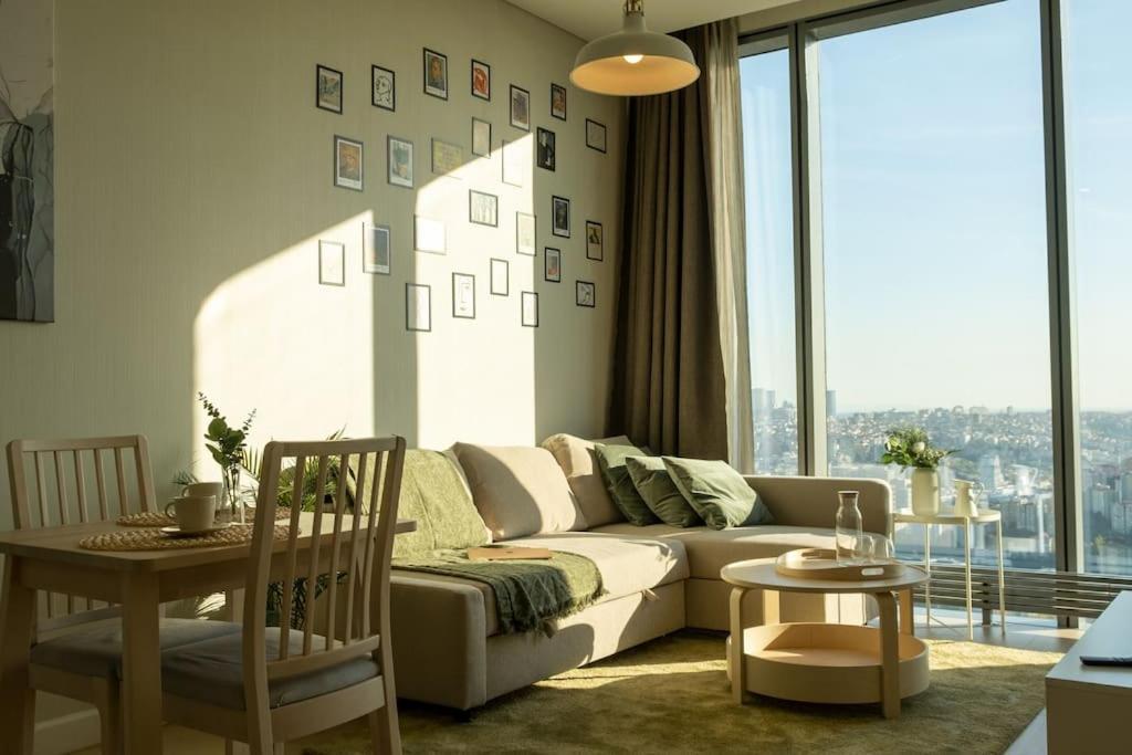 Highest Luxury Tower Skyland Studio Skyline View *